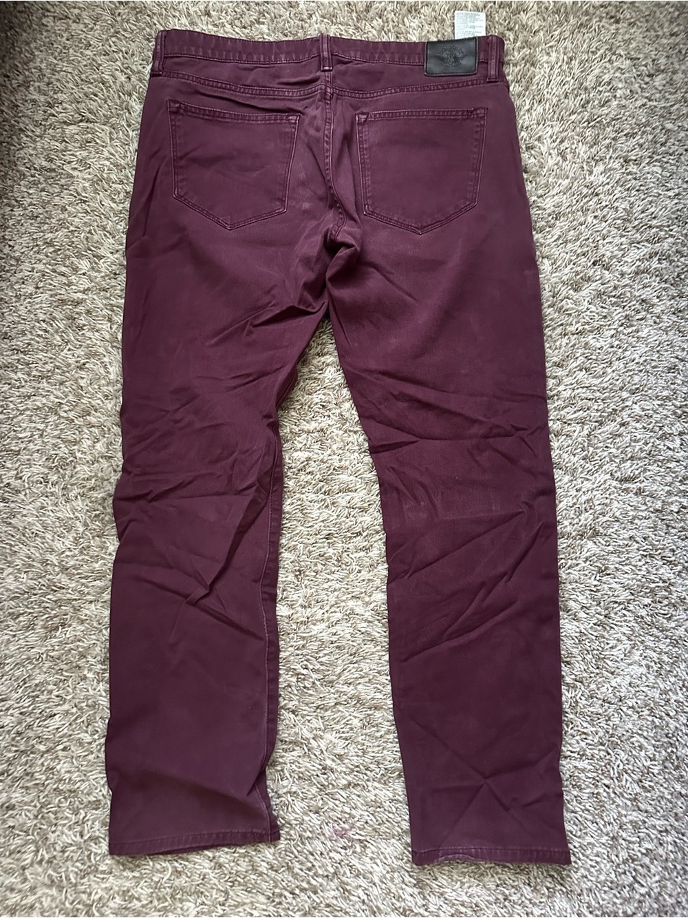 Dockers Alpha Khaki Slim Fit Maroon Pants